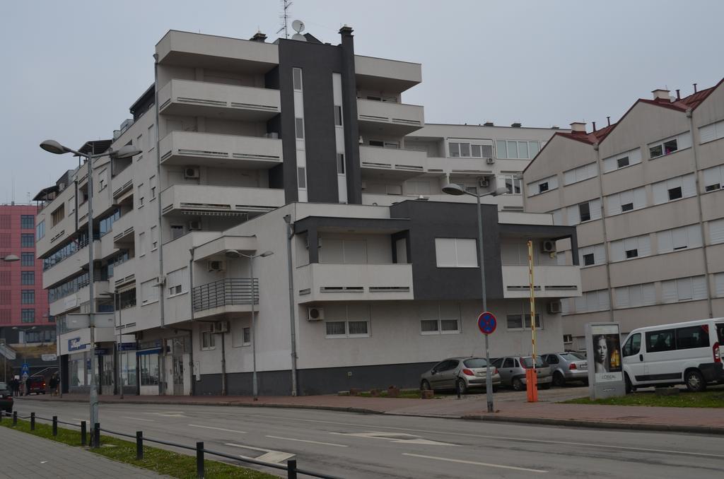 Apartment Viktor,Parking Osijek Pokój zdjęcie