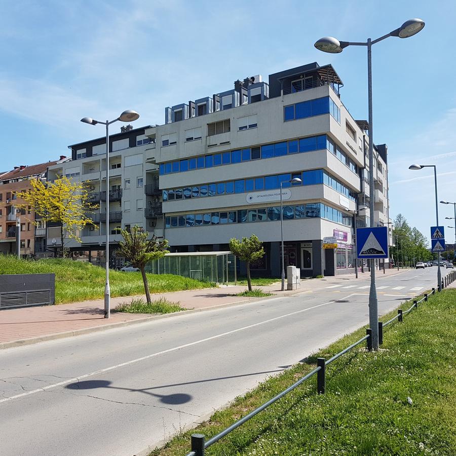 Apartment Viktor,Parking Osijek Zewnętrze zdjęcie